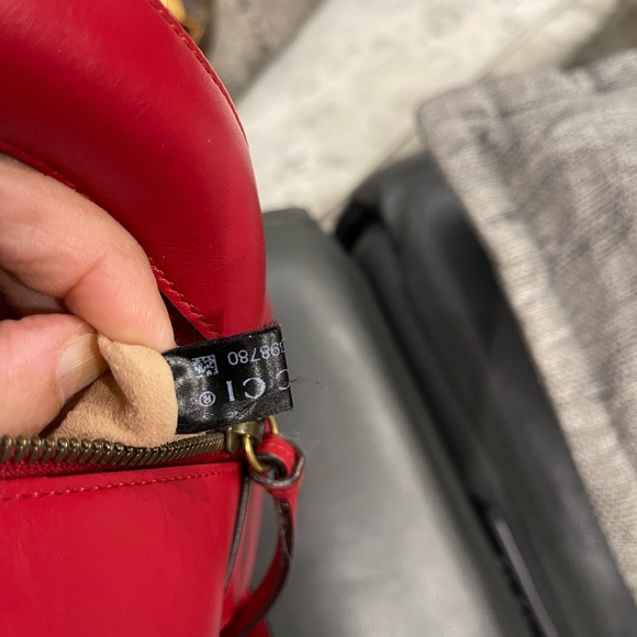 GUCCI
Red Chevron Leather Marmont Backpack Bag - Picture 10 of 10